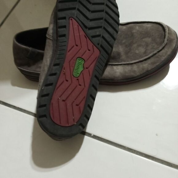 Simple men slip on gray loafer 10 1/2